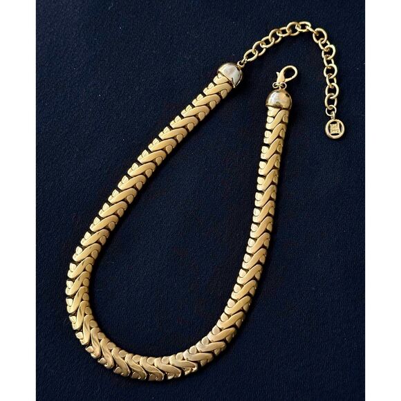 Givenchy Gold Tone Iconic Runway Flat Link Collar Necklace - Vintage - Picture 1 of 6